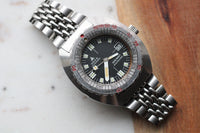 Vintage Doxa Synchron Sharkhunter Sub300T c.1968-75. with Bracelet.