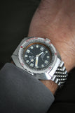 Vintage Doxa Synchron Sharkhunter Sub300T c.1968-75. with Bracelet.