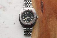 Vintage Doxa Synchron Sharkhunter Sub300T c.1968-75. with Bracelet.