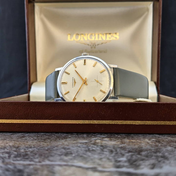 Superb Vintage Gents Longines Stainless Steel Time Only Wristwatch Cal 490 c.1969